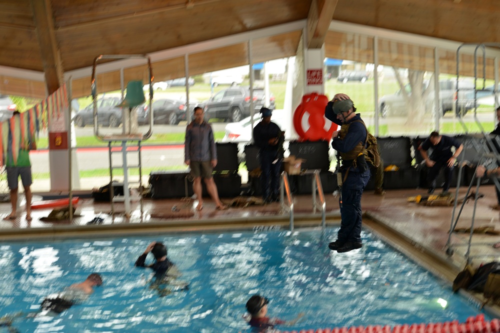 Coast Guard Port Security Unit 312 servicemembers conduct water survival training