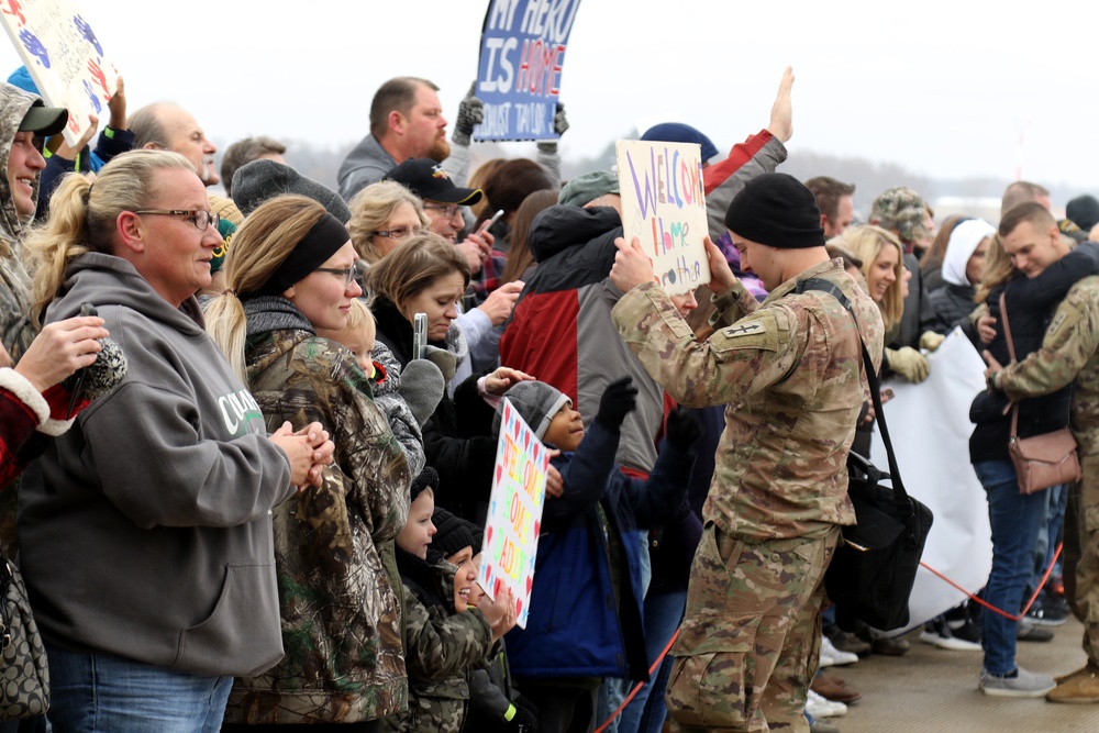 First half of ‘Guardian Angel’ battalion returns to Wisconsin