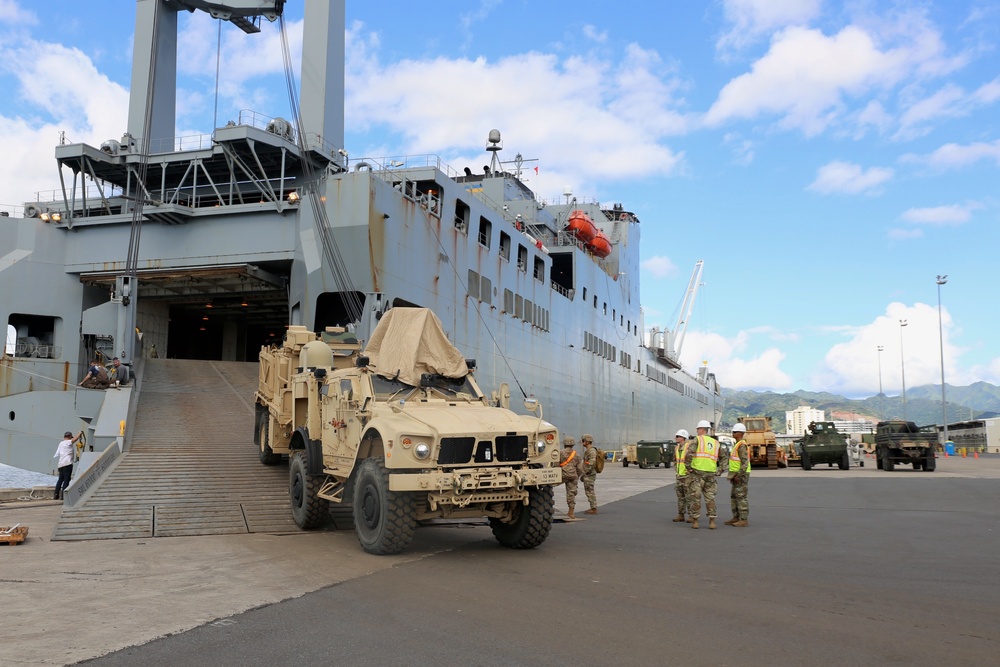 Ocean Terminal Division Supports 3rd Brigade/ 25th Infantry Division Redeployment