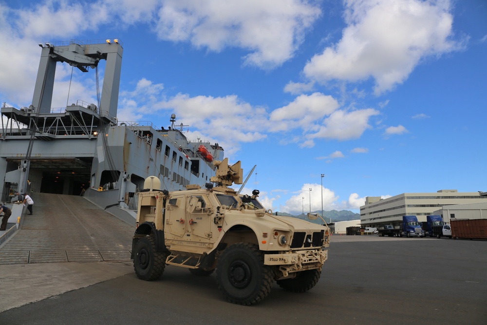 Ocean Terminal Division Supports 3rd Brigade/ 25th Infantry Division Redeployment