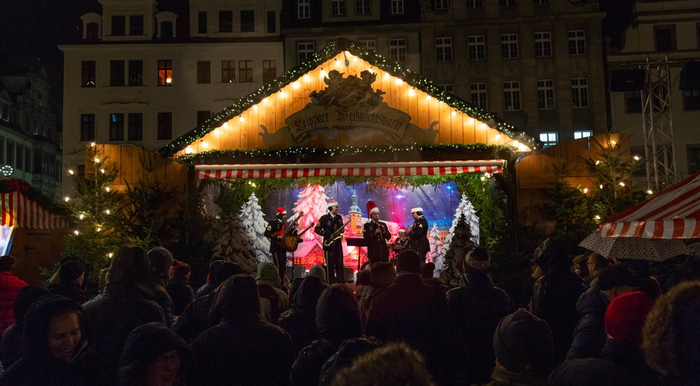 Jazz Combo Performs at Leipzig Christmas Market