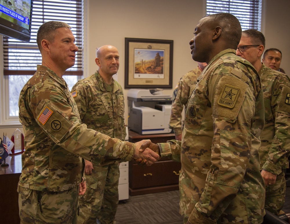 Lt. Gen. R. Scott Dingle Visits with Brig. Gen. Joe Heck