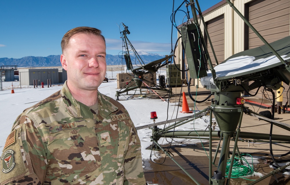 310th Space Wing reservist named Outstanding Air Reserve Component Intelligence Surveillance and Reconnaissance Airman of the Year