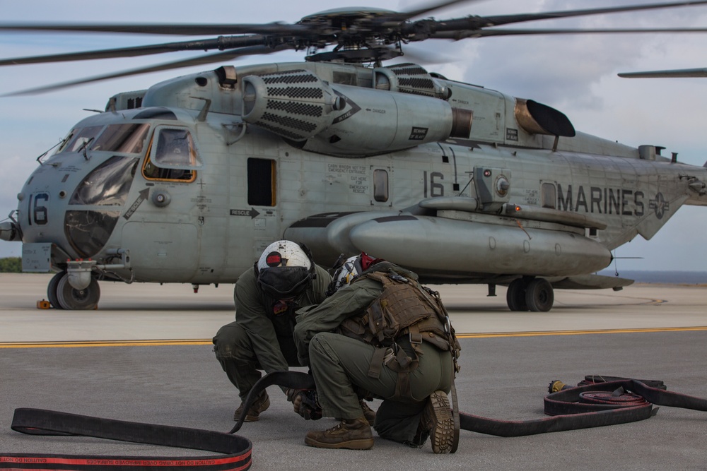 HMH-466 Conduct FARP with MWSS-171