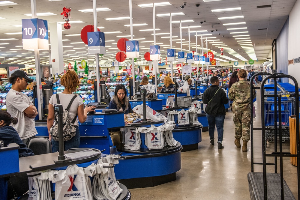 Fort Benning commissary, exchange facilities, open to new sets of patrons