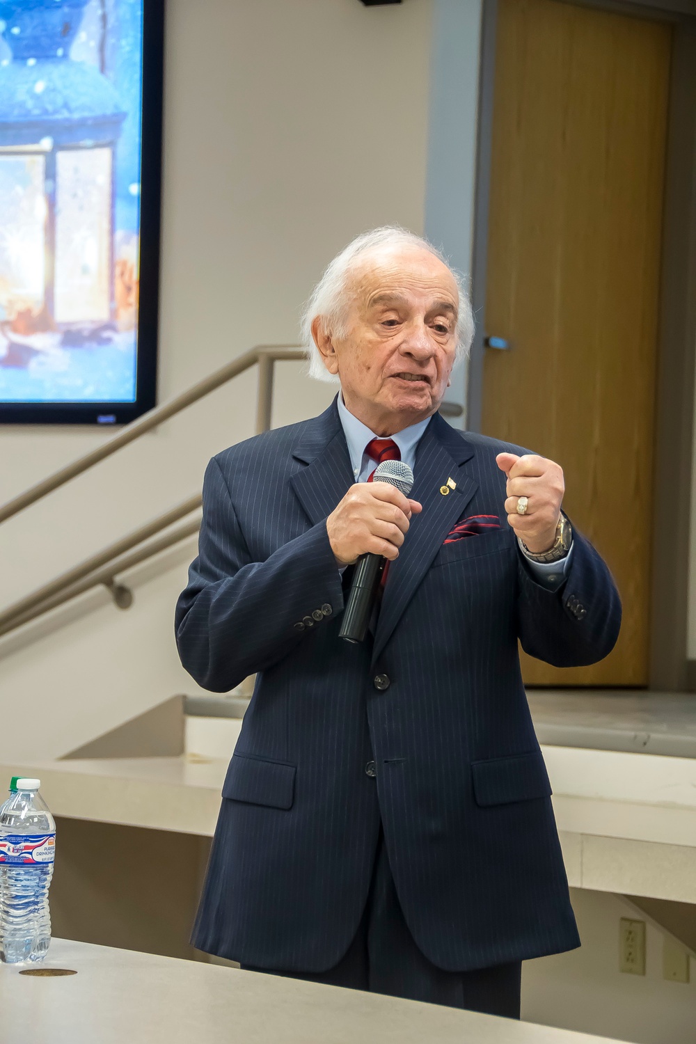 Holocaust Survivor Speaks of Life without Hate