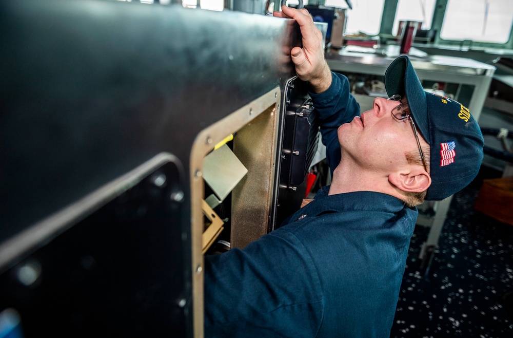 Electronics Technicians Aboard USS Milius (DDG 69) Replace the Ship’s Helm