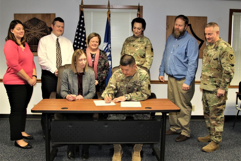 First intergovernmental support agreement signed between Fort McCoy, Monroe County