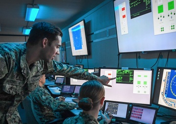 Warfare Tactics Instructor Named One of US Navy’s Top Instructors of 2019