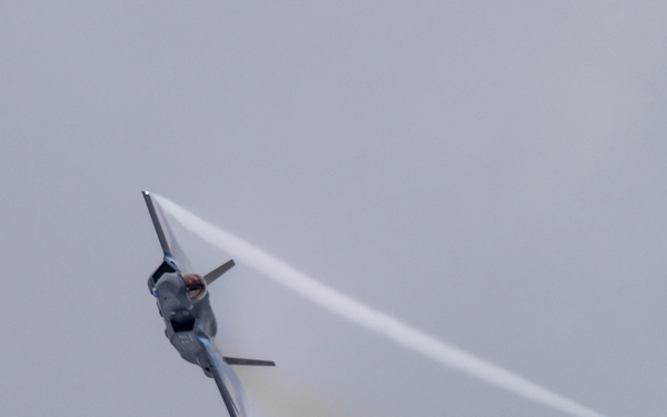 F-35 Demo Team practices over Hill AFB