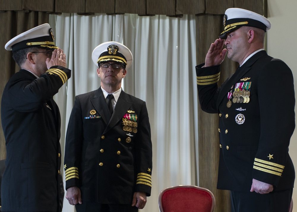 Submarine Learning Facility Welcomes New Commanding Officer