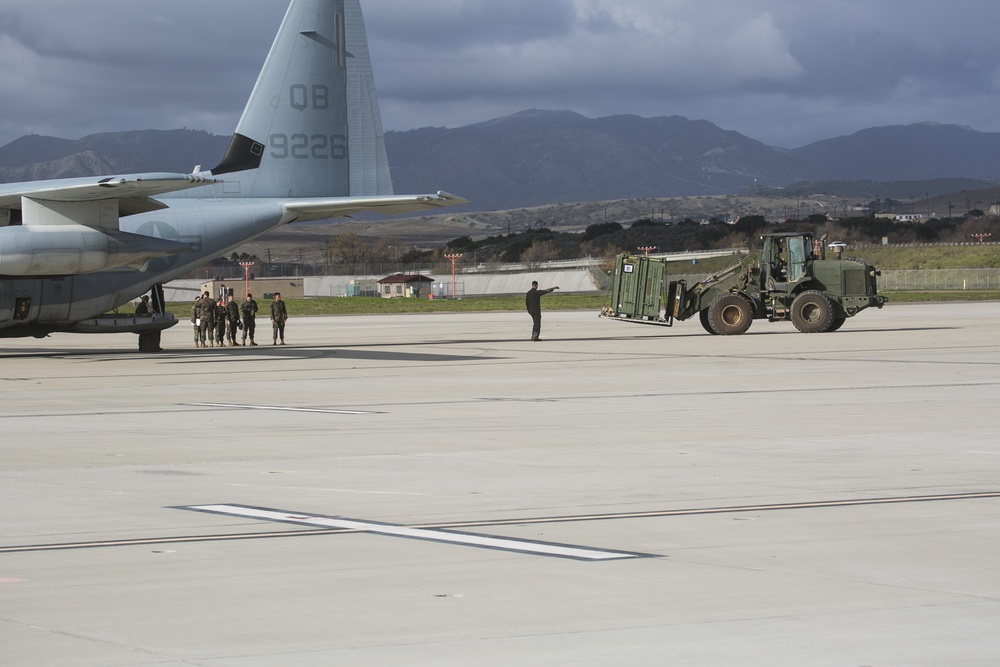 Marine Aircraft Group 39 Conducts a Mobility Exercise