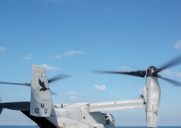 MV-22 Ospreys aboard DIXMUDE