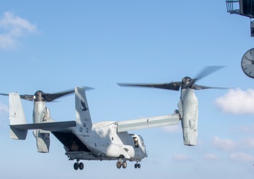 MV-22 Ospreys aboard DIXMUDE