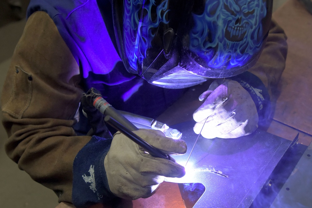 Metals tech: keeping aircraft flying