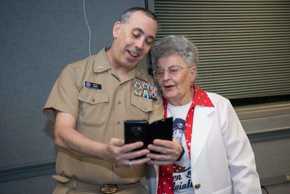 &quot;Rosie the Riveter&quot; visits the Pentagon