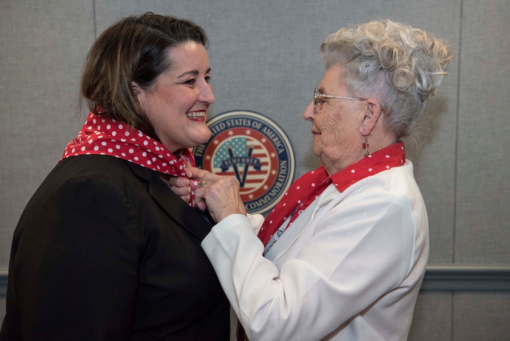 &quot;Rosie the Riveter&quot; visits the Pentagon