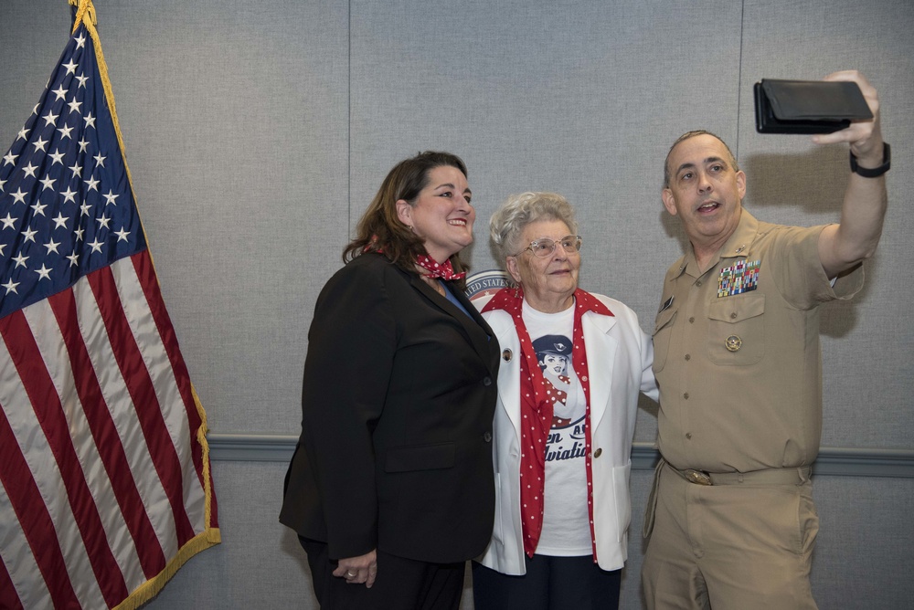 &quot;Rosie the Riveter&quot; visits the Pentagon