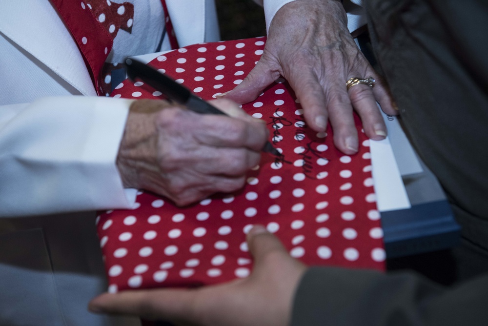 &quot;Rosie the Riveter&quot; visits the Pentagon