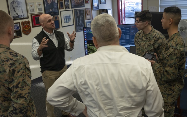 Key Leaders explore new innovation for the Marine Corps