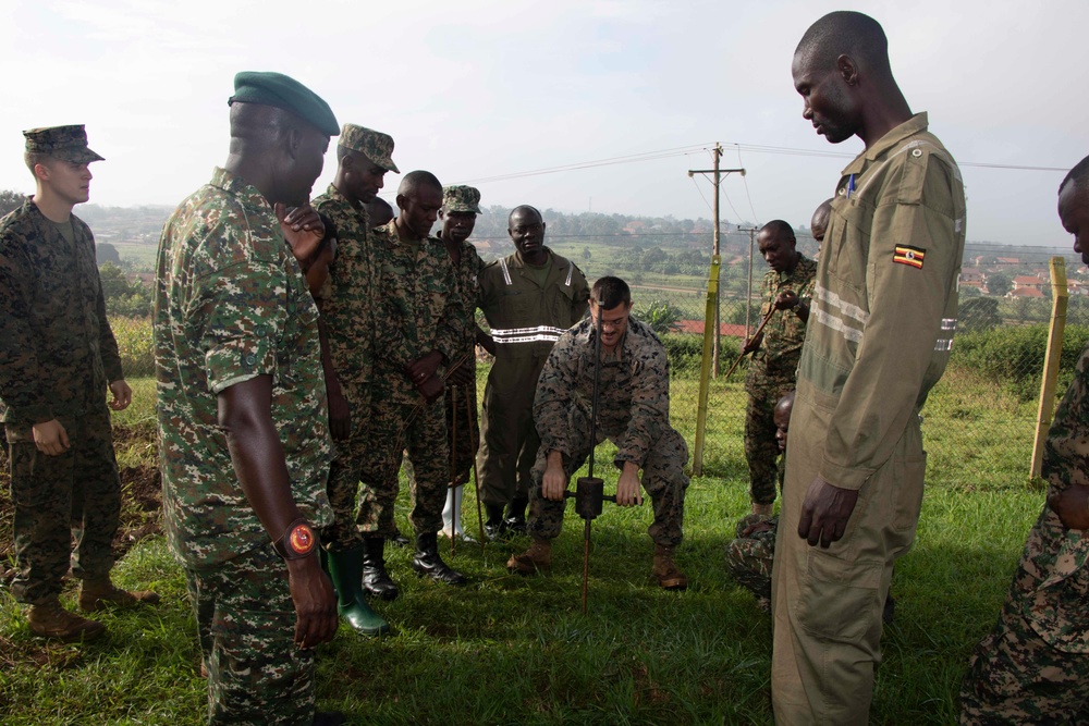 Marines Interact with Uganda Peoples Defence Force