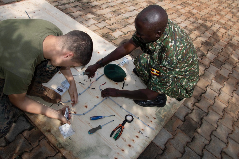 Marines Interact with Uganda Peoples Defence Force