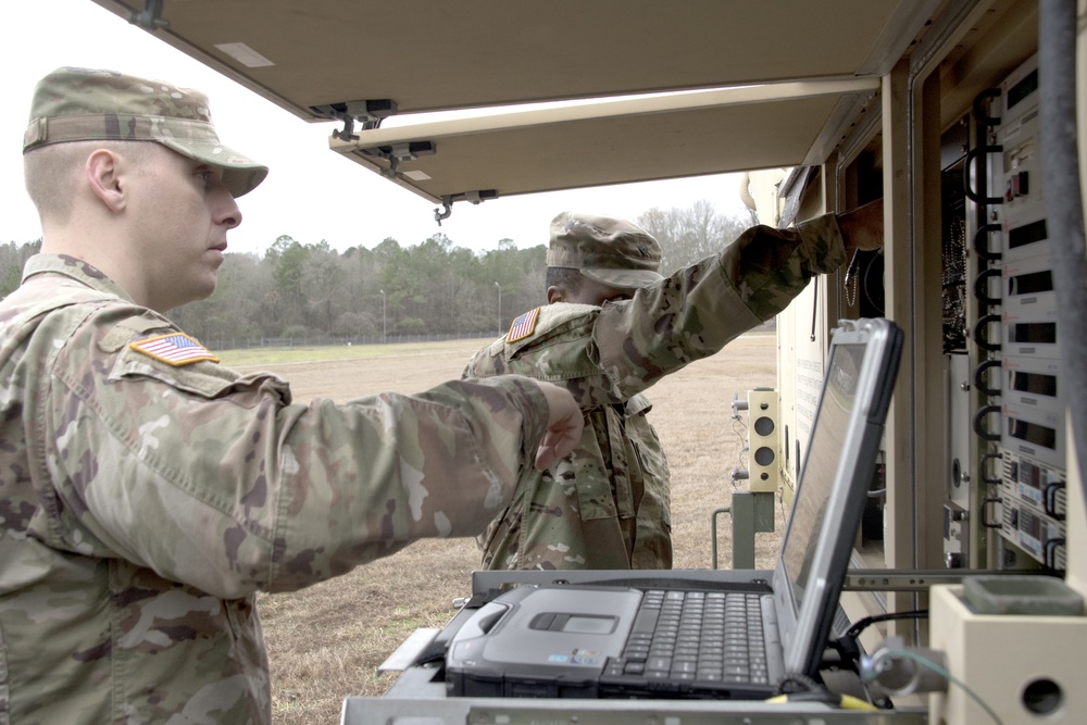 South Carolina National Guard Signal Soldiers Conduct Field Training Exercise