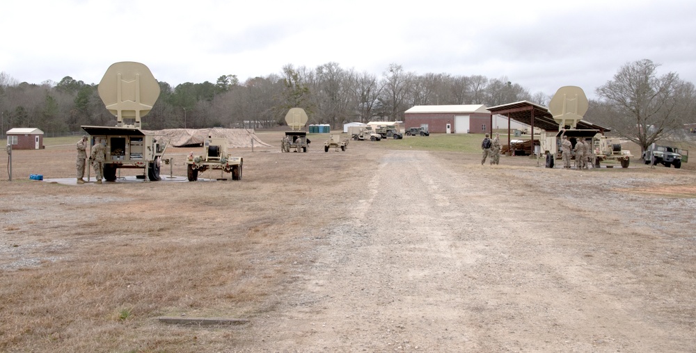 South Carolina National Guard Signal Soldiers Conduct Field Training Exercise