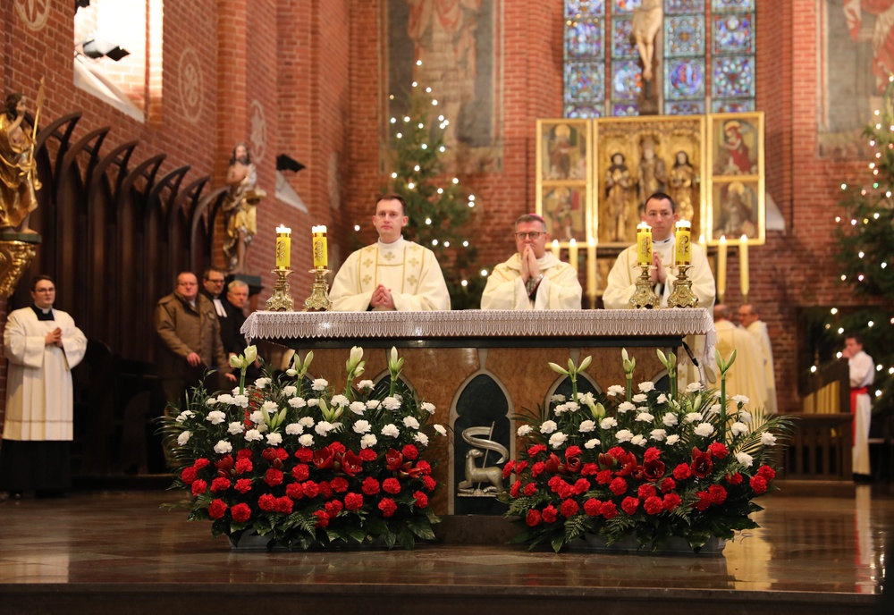 3rd Battalion, 16th Field Artillery Regiment’s Command Group Supports Polish Independence