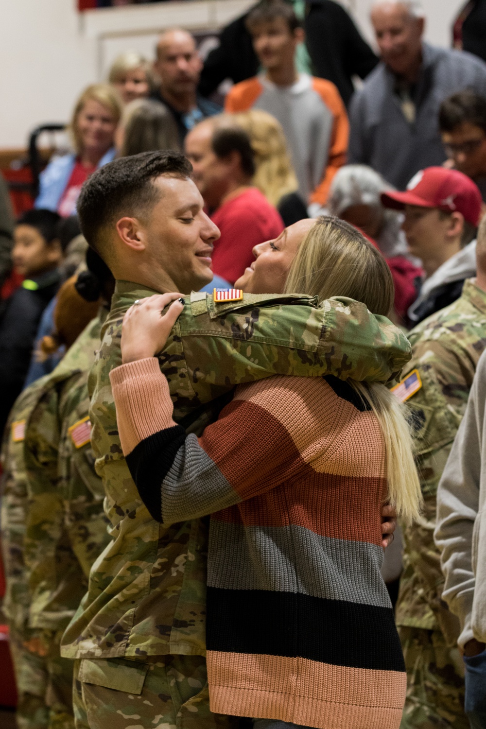 Families fill gymnasium for Oklahoma Guard Soldiers’ deployment ceremony