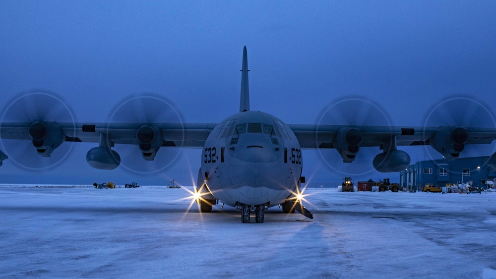 VMGR-152 improves readiness while supporting Toys for Tots Alaska