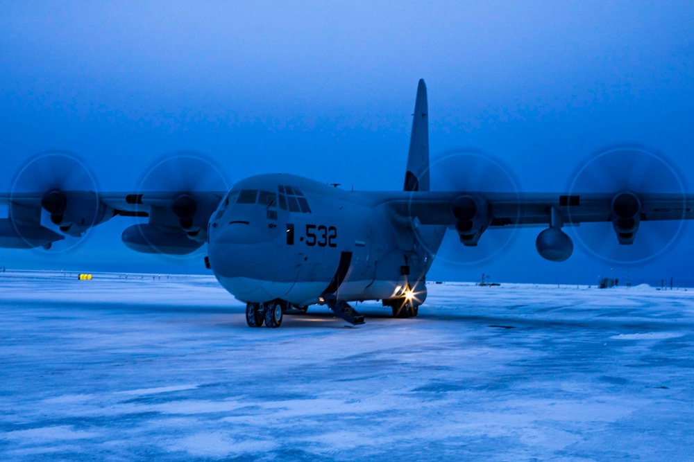 VMGR-152 improves readiness while supporting Toys for Tots Alaska