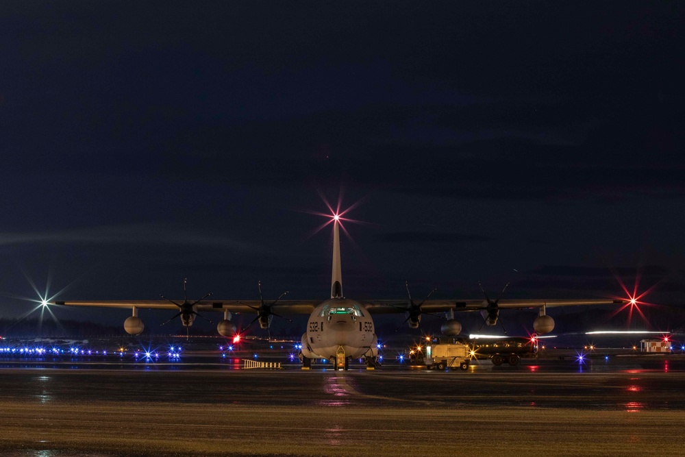 VMGR-152 improves readiness while supporting Toys for Tots Alaska