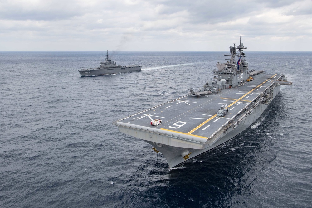 DVIDS - News - America, Japan Maritime Self-Defense Force Operate 