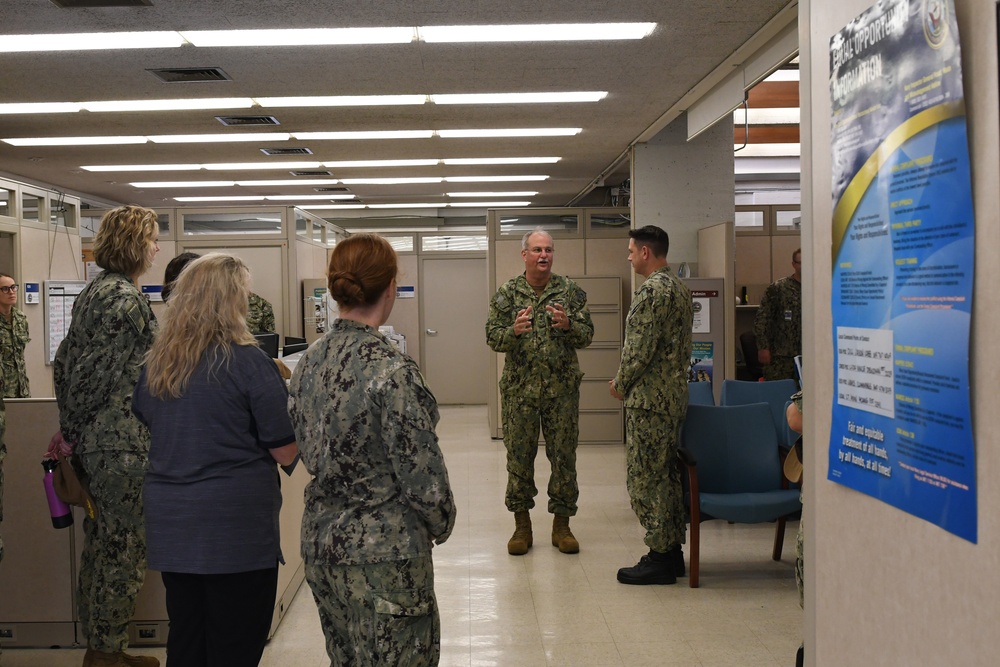 Rear Adm. Bruce Gillingham, Navy Surgeon General, meets with Navy Medical Readiness Training Command Pearl Harbor