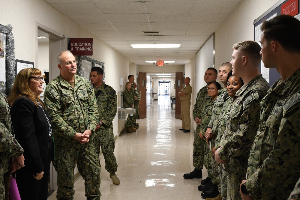 Rear Adm. Bruce Gillingham, Navy Surgeon General, meets with Navy Medical Readiness Training Command Pearl Harbor