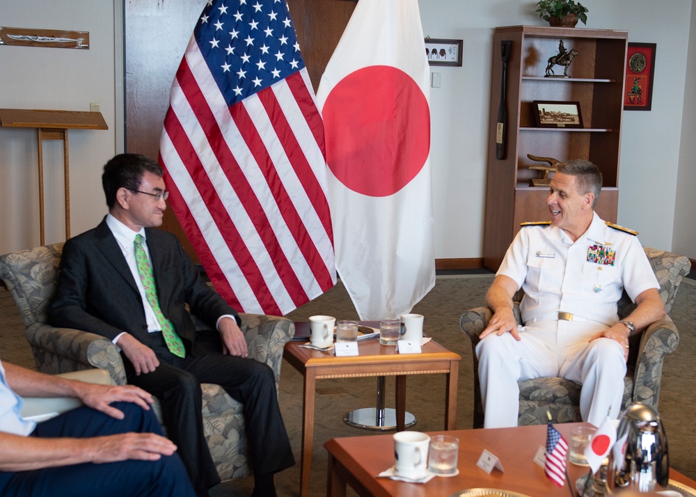 USINDOPACOM Commander hosts Japan's Minister of Defense