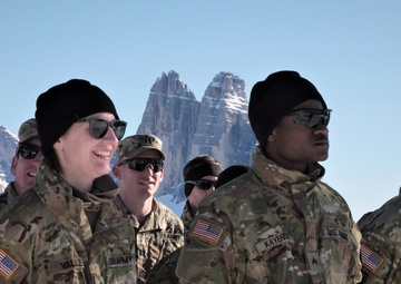 2500th DLD Soldiers summit Monte Specie during training with Italy´s 6th Alpine Regiment