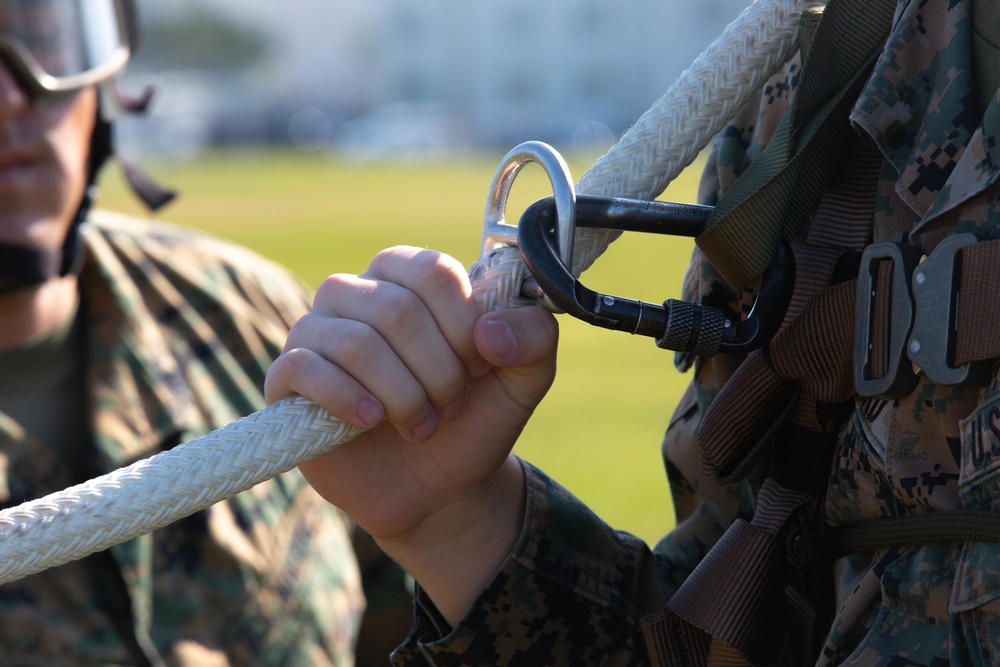 12th Marine Regiment conduct SPIE rigging and rappelling exercises