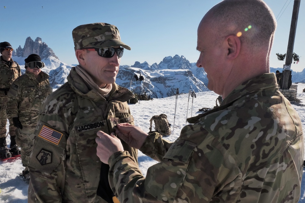 2500th DLD Soldiers summit Monte Specie during training with Italy´s 6th Alpine Regiment