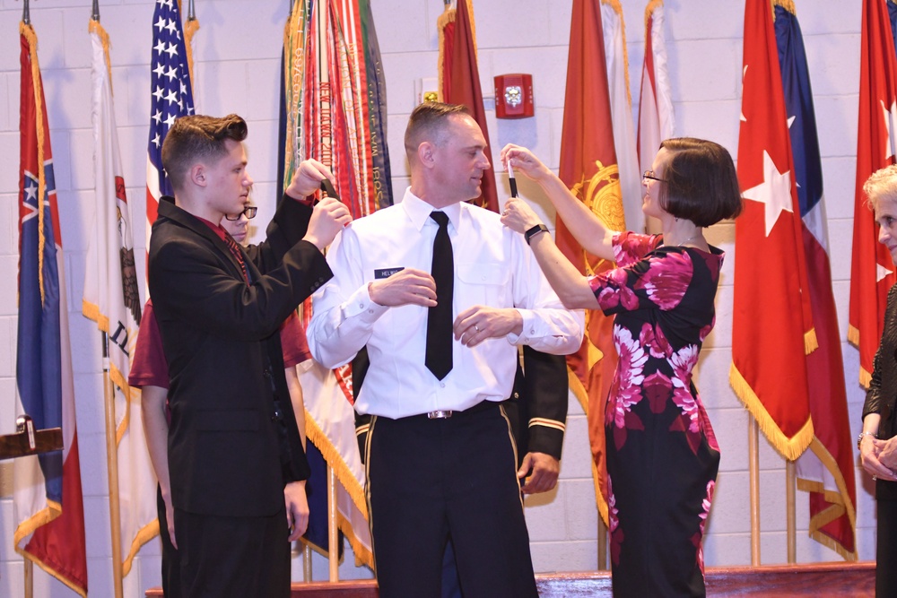 Army Chief of Transportation pins star during Lee ceremony