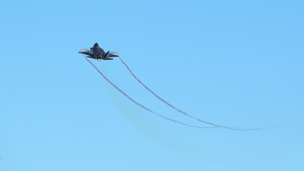 F-35 Demo Team practices over Hill AFB