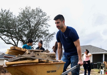 NNPTC Sailors volunteer with Habitat for Humanity