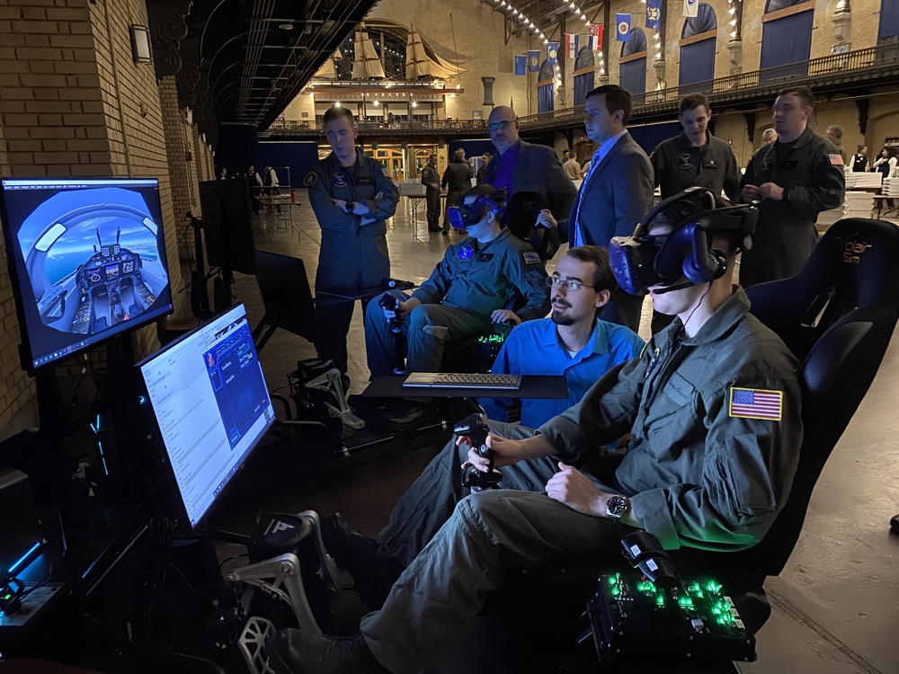 Midshipmen Get Virtual Start to Navy Pilot Training