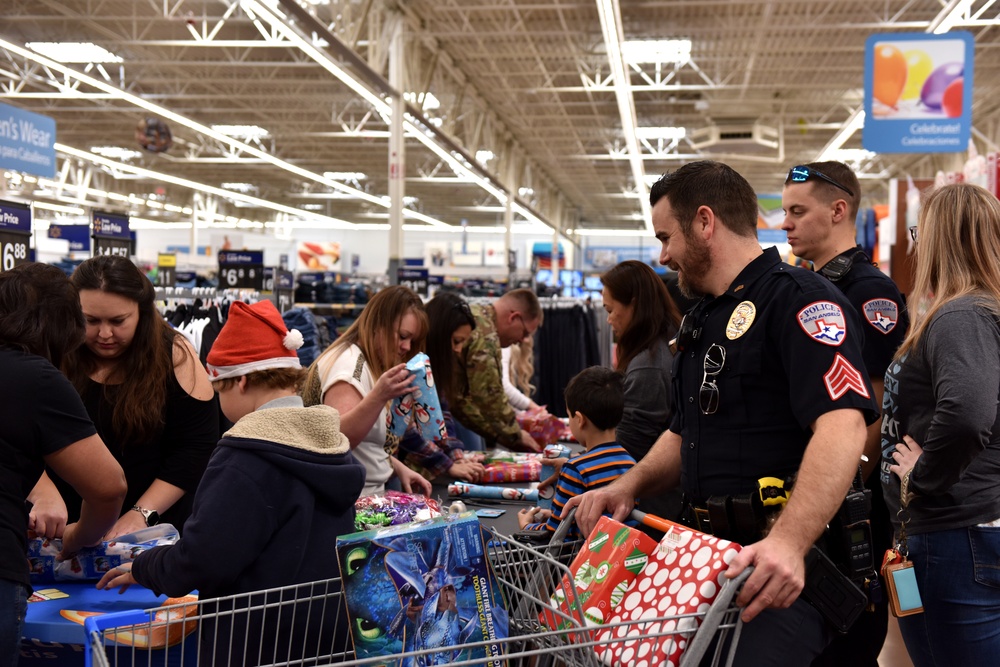 Operation Blue Santa: Shop with a Cop