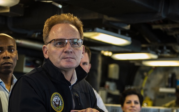 Acting SECNAV Visits Singapore