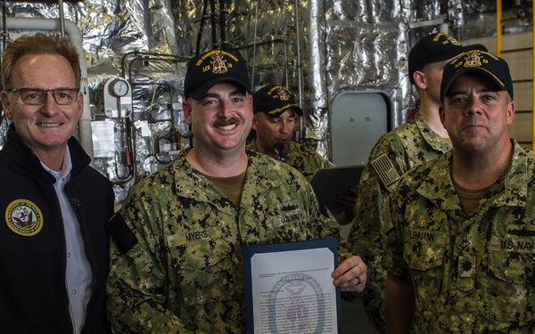 Acting SECNAV Visits Singapore