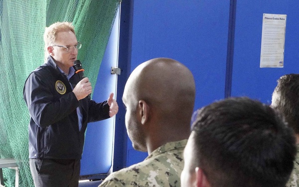 Acting SECNAV Visits Singapore