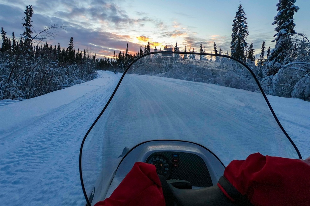 US Marines deliver Christmas by snowmobile to remote Alaskan towns