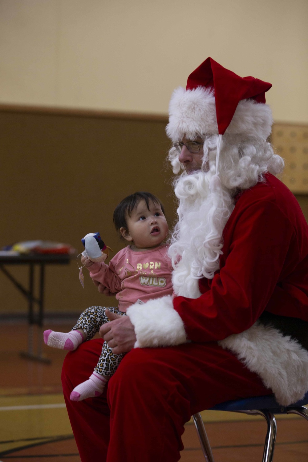 US Marines deliver Christmas by snowmobile to remote Alaskan towns